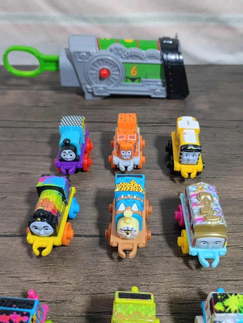 Thomas The Tank Engine Minis Launcher Percy 6 Plus 9 Mini Trains